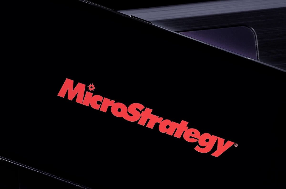 Group One “Beneficially” Owns 13% of MicroStrategy in Big Bitcoin Bet – Is the BTC Bottom In?