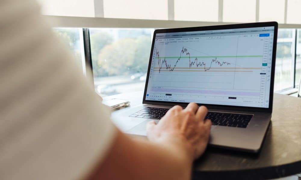 Coinbase to suspend trading of Binance USD (BUSD)