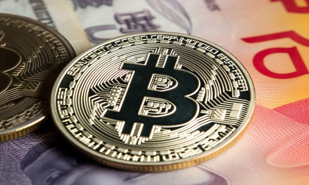 Bitcoin holds firm at $30,000: Evidence of BTC re-accumulation?